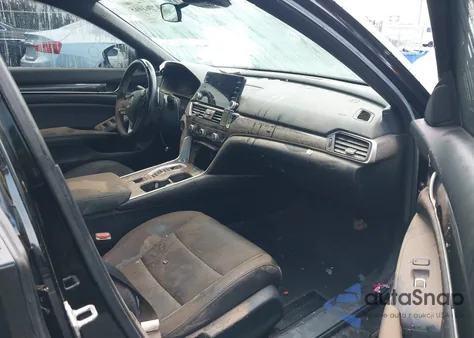 2021 Honda Accord Sport 2.0T z USA, uszkodzony, nr VIN 1HGCV2F33MA023317